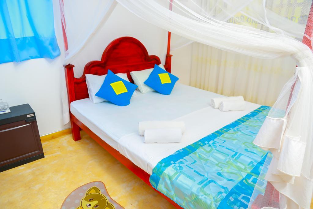 Autumn Moon Beach Cabanas Тангалле Екстер'єр фото